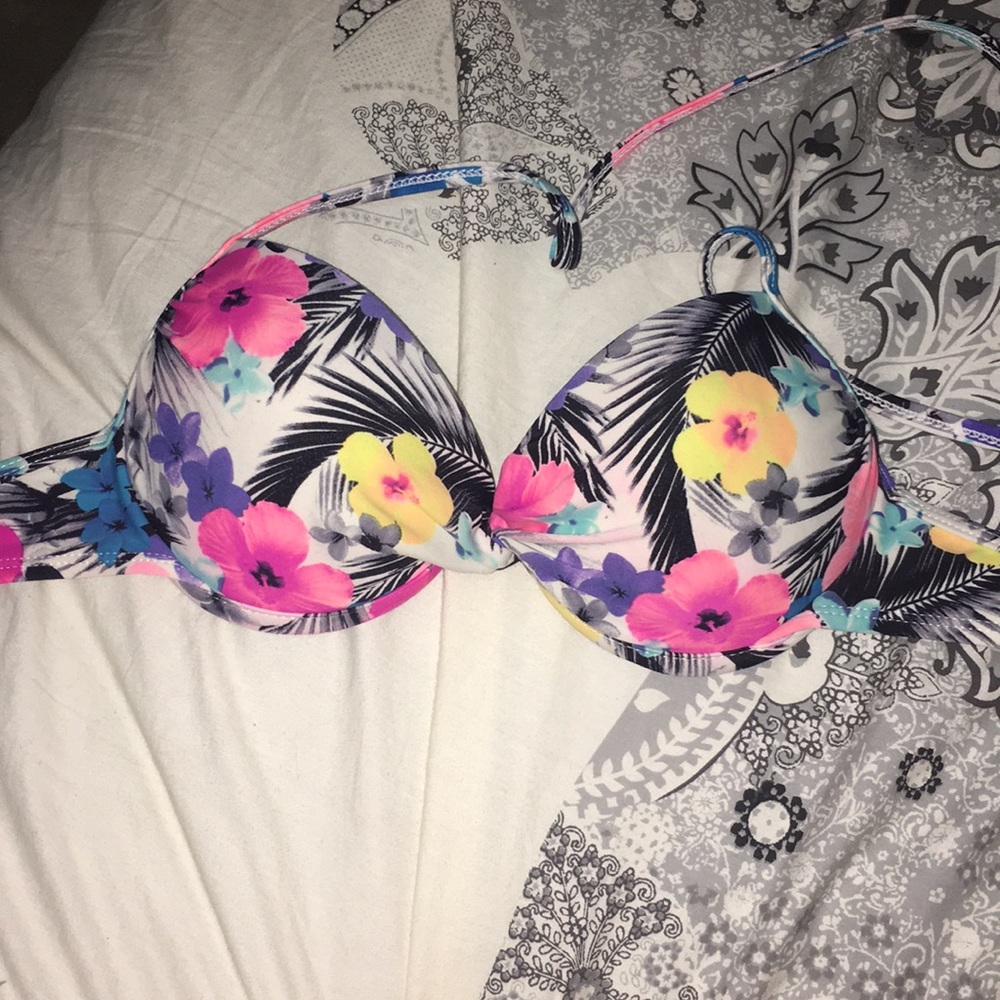 Bathing suit top